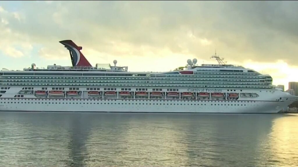 Brote de COVID-19 en crucero de Carnival que salió de Miami
