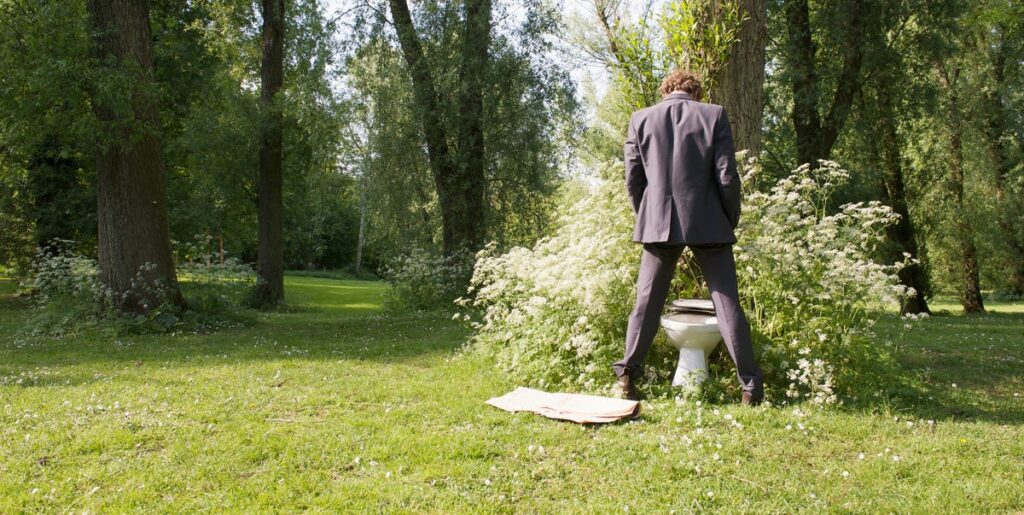 No orines en tu jardín después de leer esto