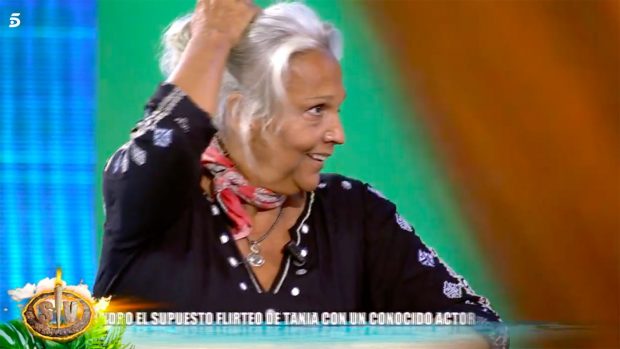 Charo Vega en el plató de 'Supervivientes' / Telecinco