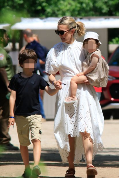 Marta Ortega y sus hijos en la hípica / Gtres