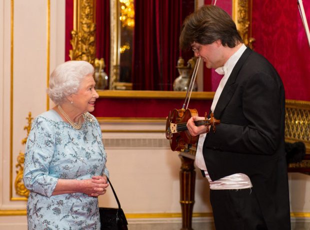 Isabel II y Roman Simovic / Gtres