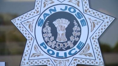 Mujer denuncia que oficial de policía de San José la manoseó