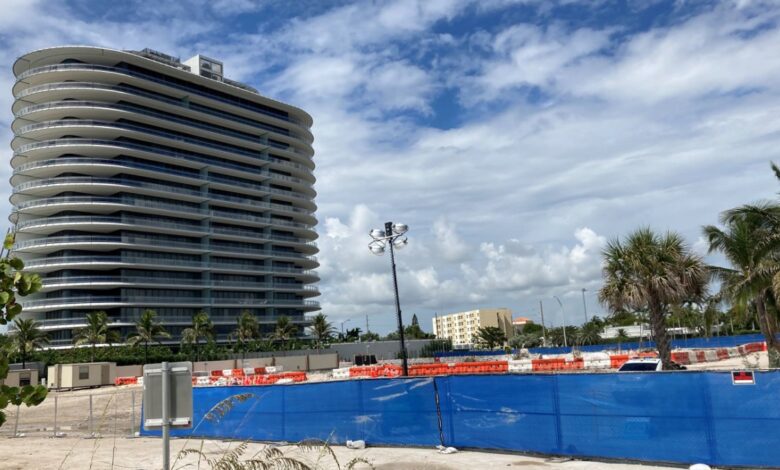 Terreno donde colapsó edificio en Surfside será vendido
