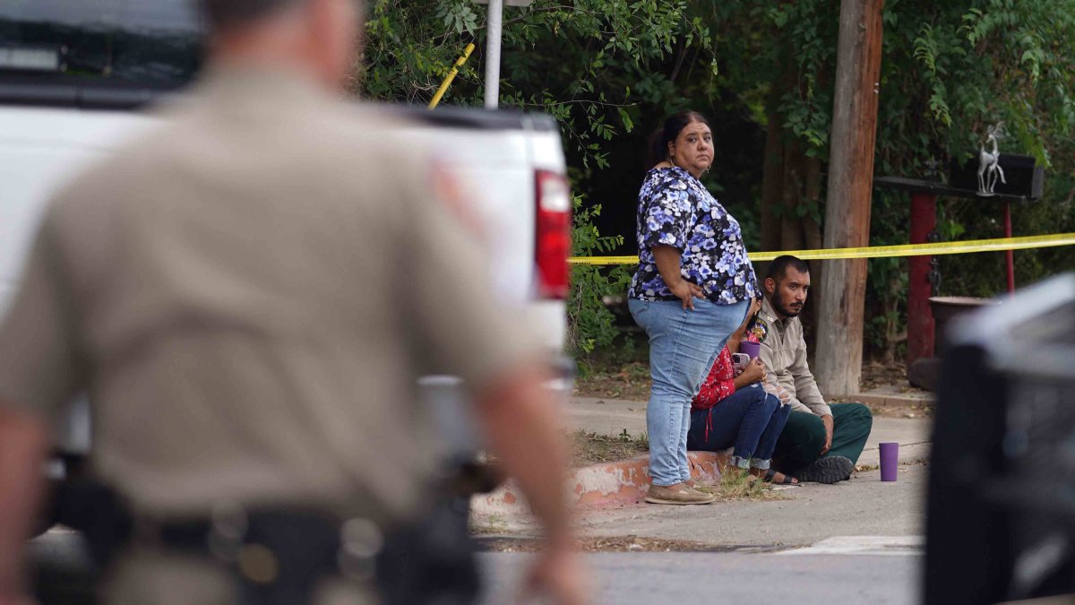 familias presionaron para que la policía entrara a la escuela