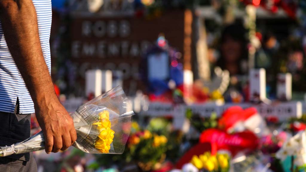 Se olvidó de llevar su arma: padre salió a toda prisa cuando escuchó del tiroteo en Uvalde