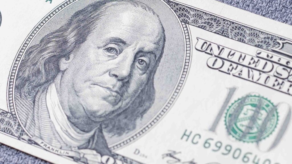 Gana $300,000 al año, empleado promedio de Google