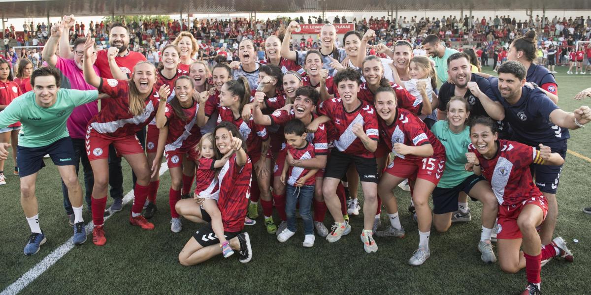 3-0: El Levante Las Planas golea al Espanyol y sube a la Primera Iberdrola