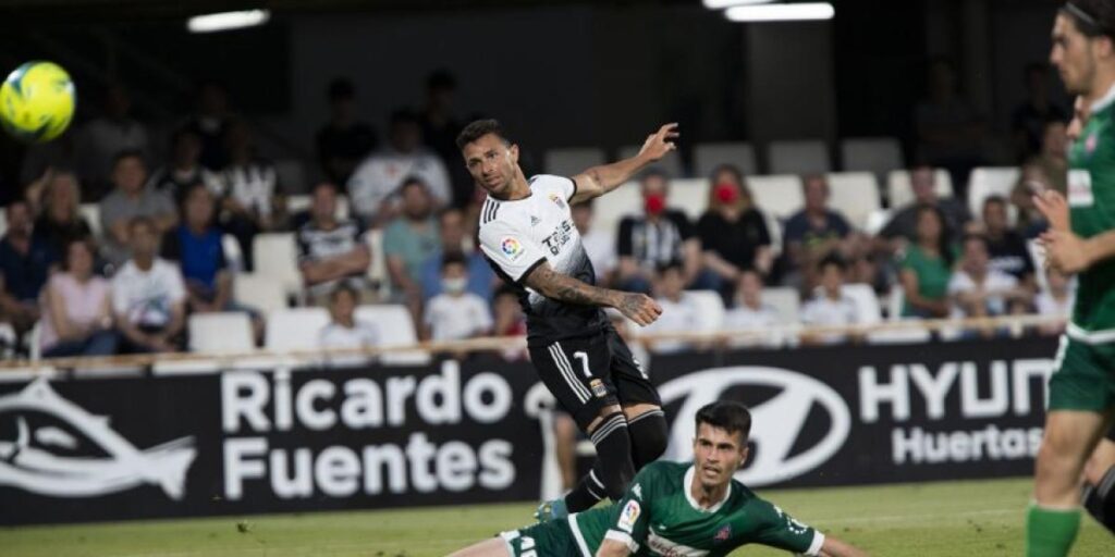 5-0: El Amorebieta dice adiós a Segunda en Cartagena