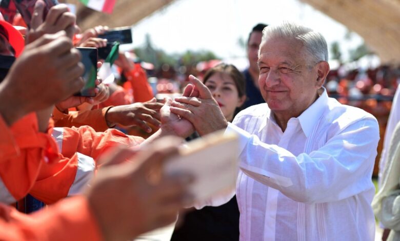 55% de los mexicanos cree que AMLO “ha transformado mucho o algo al país”: El Financiero