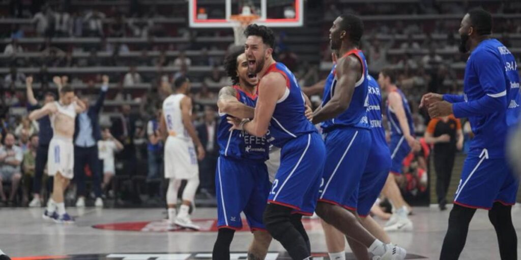 57-58: El ex azulgrana Pleiss aparta al Real Madrid del título