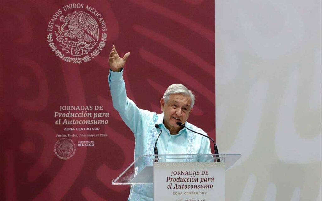 AMLO advierte que exhibirá a cadenas que no cumplan con el plan contra la inflación