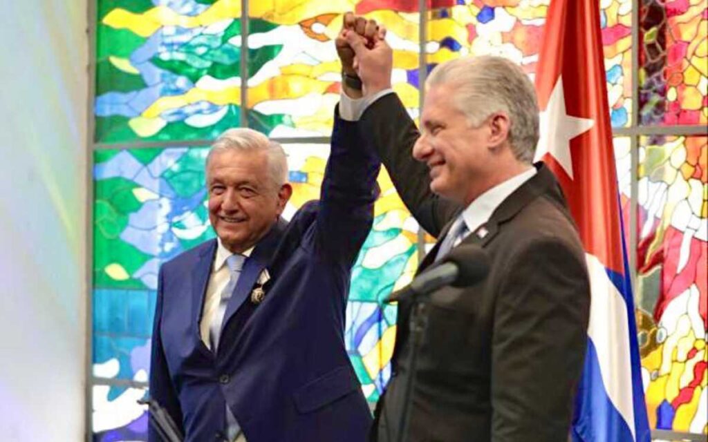 AMLO en La Habana: critica a EU por el embargo, pide sustituir a la OEA e incluir a Cuba en Cumbre