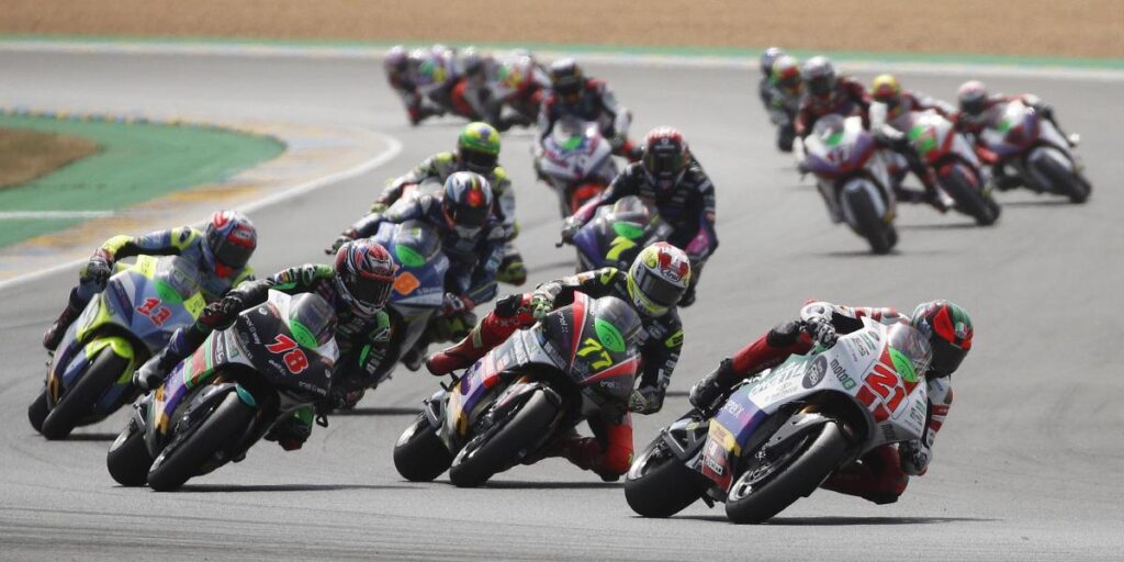 Aegerter se lleva la carrera 2 de Le Mans