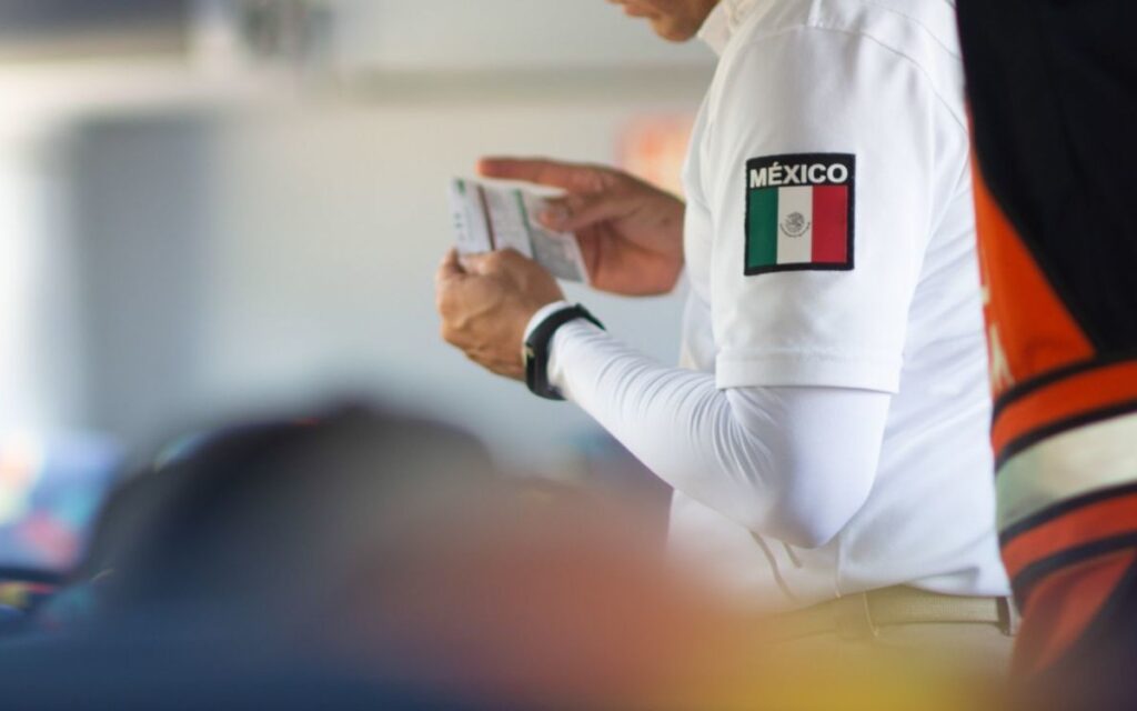 Agente migratorio violó los derechos humanos de una persona afrodescendiente: CNDH