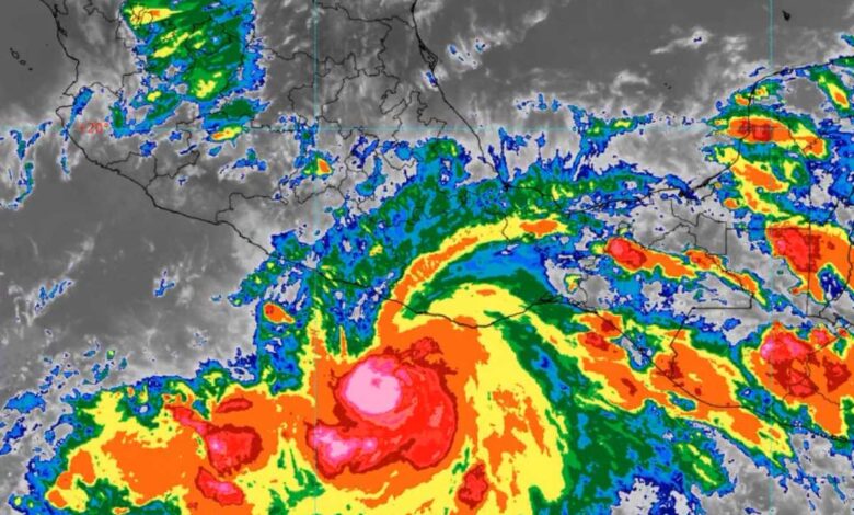 Alertan por deslaves, desbordamientos e inundaciones por Agatha