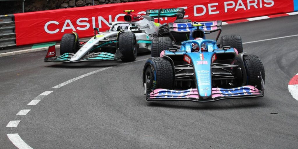 Alonso desquicia a Toto Wolff: "Iba como un F2"