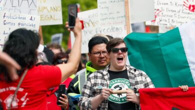 Amazon y Starbucks emprenden el contrataque contra el avance de la movilización sindical en EE UU