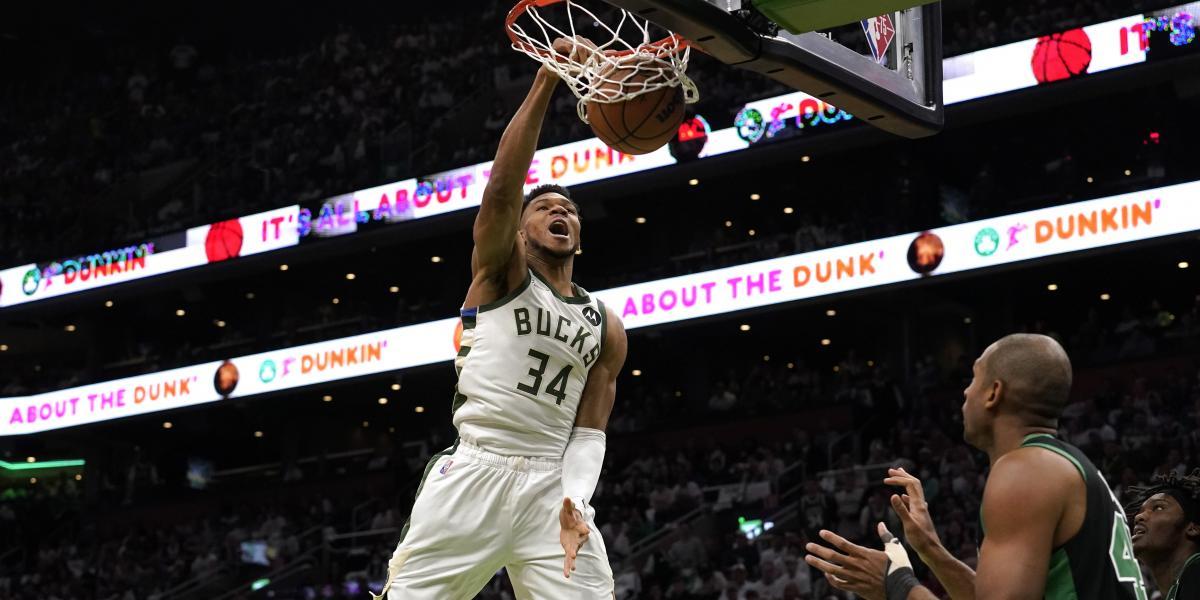 Antetokounmpo golpea primero
