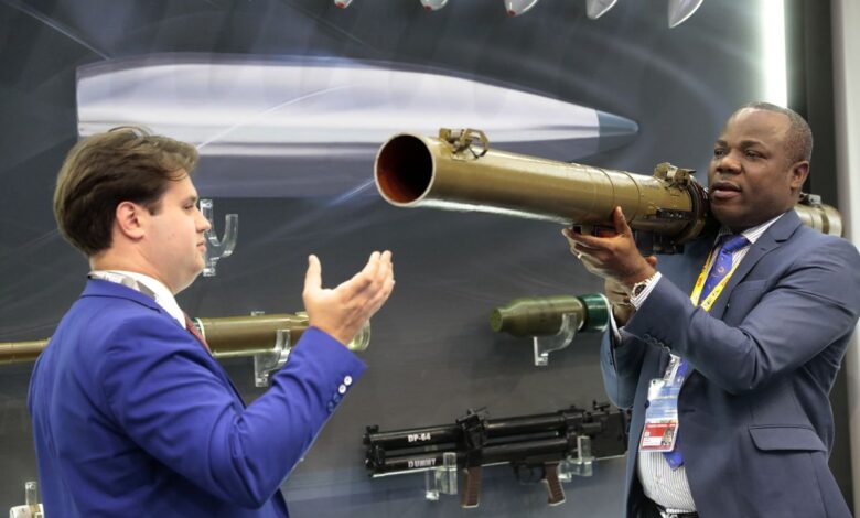 Armas, mercenarios y acuerdos comerciales: Rusia se hace cada vez más fuerte en África
