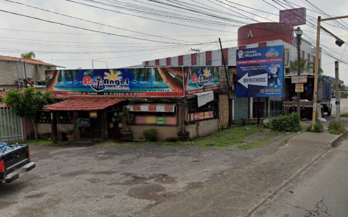 Asesinan a cuatro hombres en restaurante de mariscos en Tecámac, Edomex