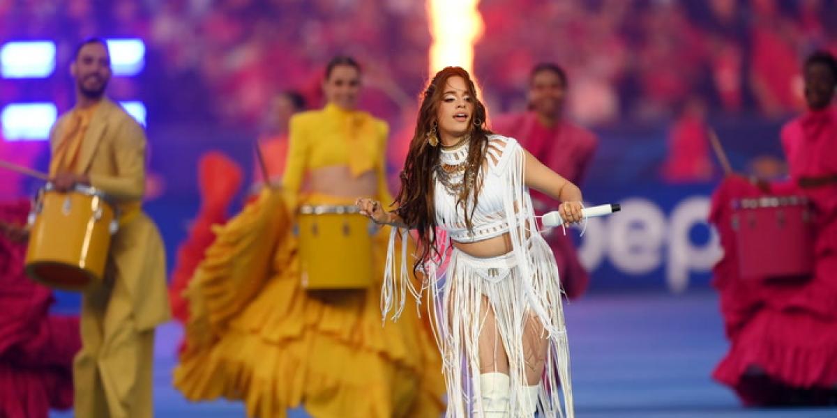 Camila Cabello 'estalla' contra los aficionados de la Champions y luego se arrepiente
