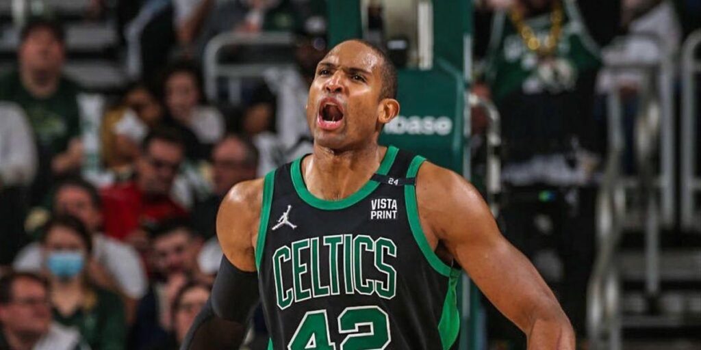 Así machacó Horford por encima de Anteto en una noche para el recuerdo