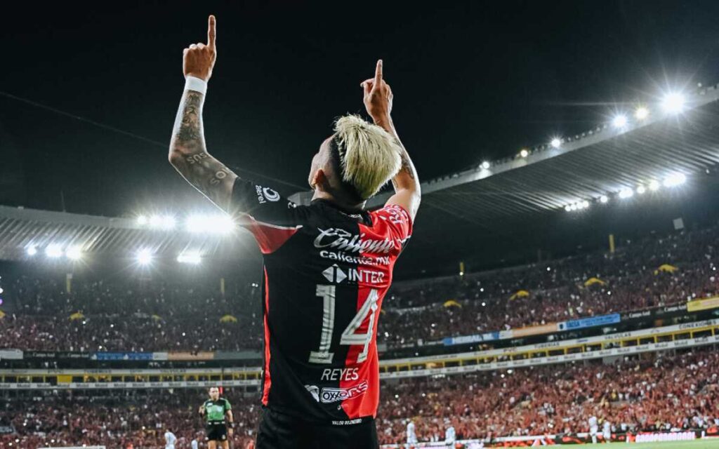 Atlas sueña con el bicampeonato: vence 2-0 a Pachuca en final de ida