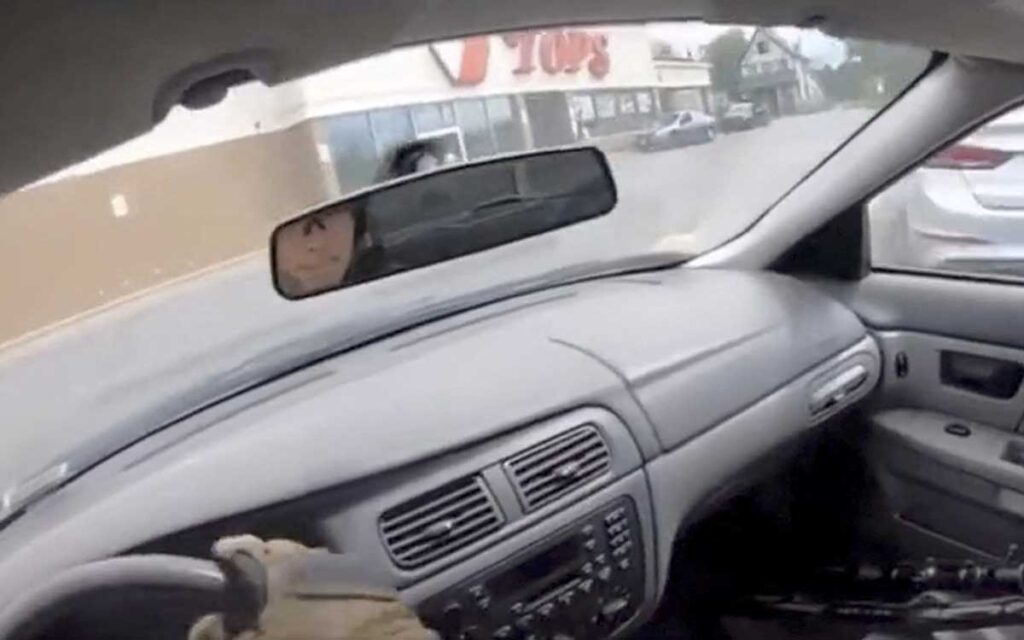 Autor de tiroteo en supermercado de Buffalo, Nueva York, transmitió en vivo el ataque