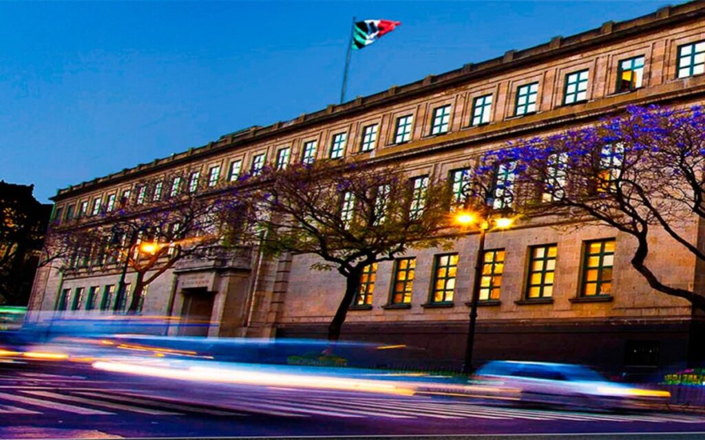 Autoridades hacendarias pueden requerir información bancaria sin orden judicial: SCJN