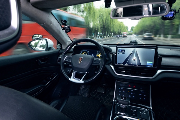 Baidu y Pony.AI obtienen los primeros permisos de robotaxi sin conductor en China