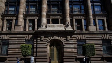 Banxico se alista para tomar acciones más contundentes contra inflación, revela minuta