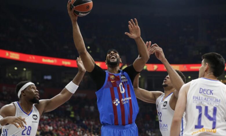 Barça y Olympiacos, a olvidar sus penas en el partido que nadie quiere jugar