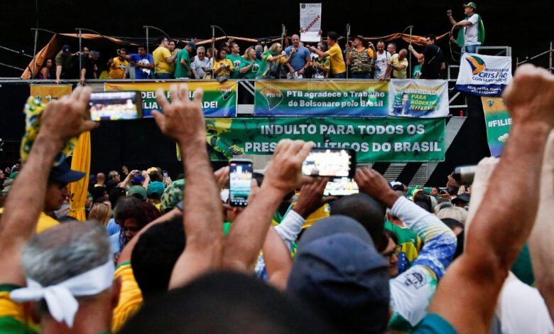 Bolsonaro y Lula compiten en mítines como anticipo de las campañas presidenciales en Brasil