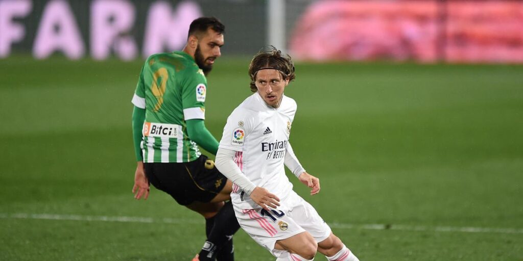 Borja Iglesias: "Vamos con la ilusión de asegurar la quinta plaza"