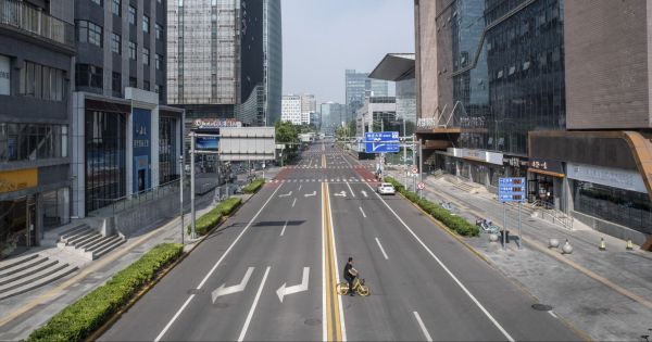 COVID: Ómicron complica el crecimiento de la economía china