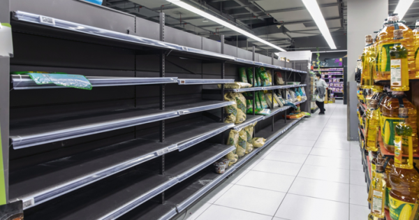 COVID en China: se disparan contagios en Beijing y hay compras de pánico