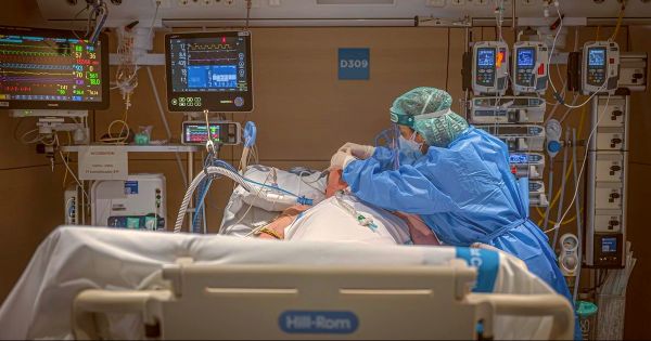 COVID récord: cerca de 15 millones muertos por coronavirus según la OMS, casi el triple de lo que se pensaba