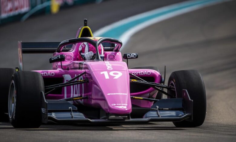 Chadwick gana por delante de Marta García la primera prueba de la W Series