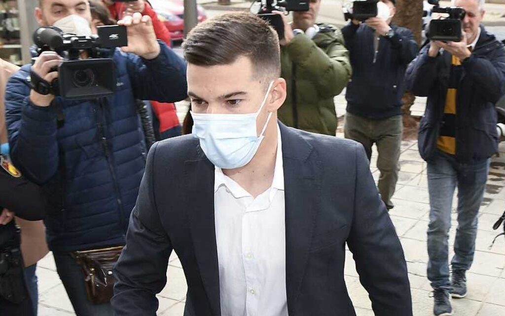 Condenan a Santi Mina, jugador del Celta de Vigo, a cuatro años en prisión por agresión sexual | Video