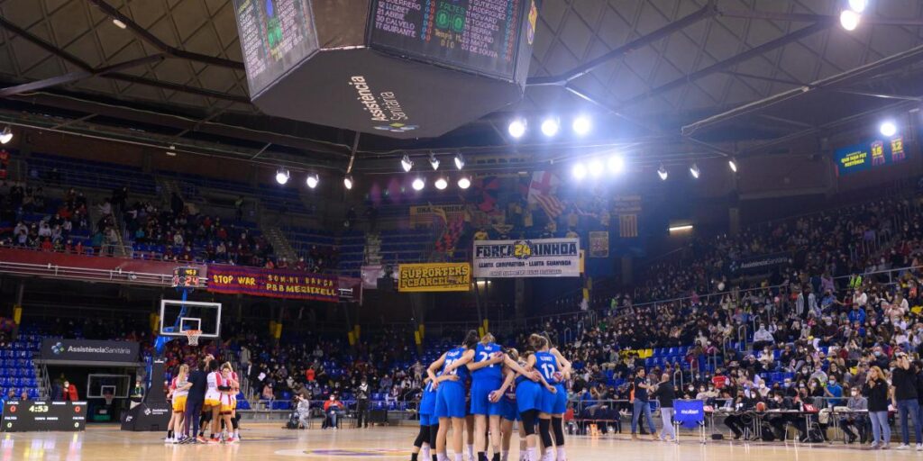 Conjuro histórico en el Palau antes de la gran batalla