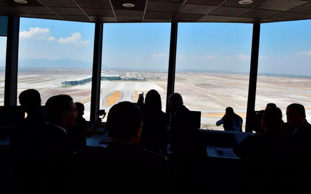 Controladores aéreos responsabilizan a Seneam por incidentes en el espacio aéreo del Valle de México