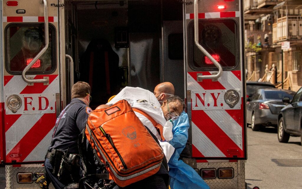 Covid-19 "no desaparecerá pronto", alerta OPS; en EU se triplican casos positivos