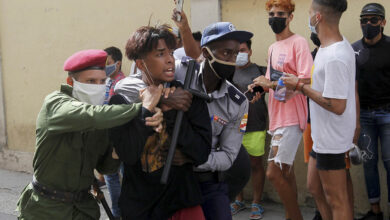 Cuba sancionará protestas e insultos a altos funcionarios; ONG's condenan la medida