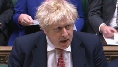 Dan carpetazo a "partygate" de Boris Johnson durante confinamiento por Covid-19