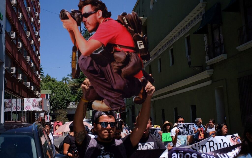 Denuncian debilitamiento del mecanismo de protección a periodistas y activistas