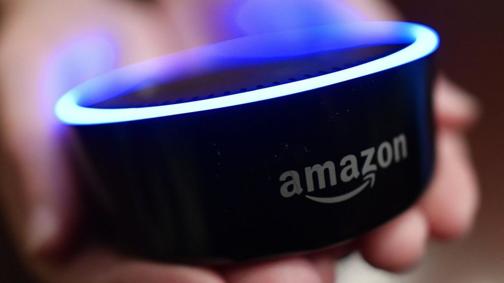 Dos niñas se gastan más de 600 euros en juguetes comprando con Alexa
