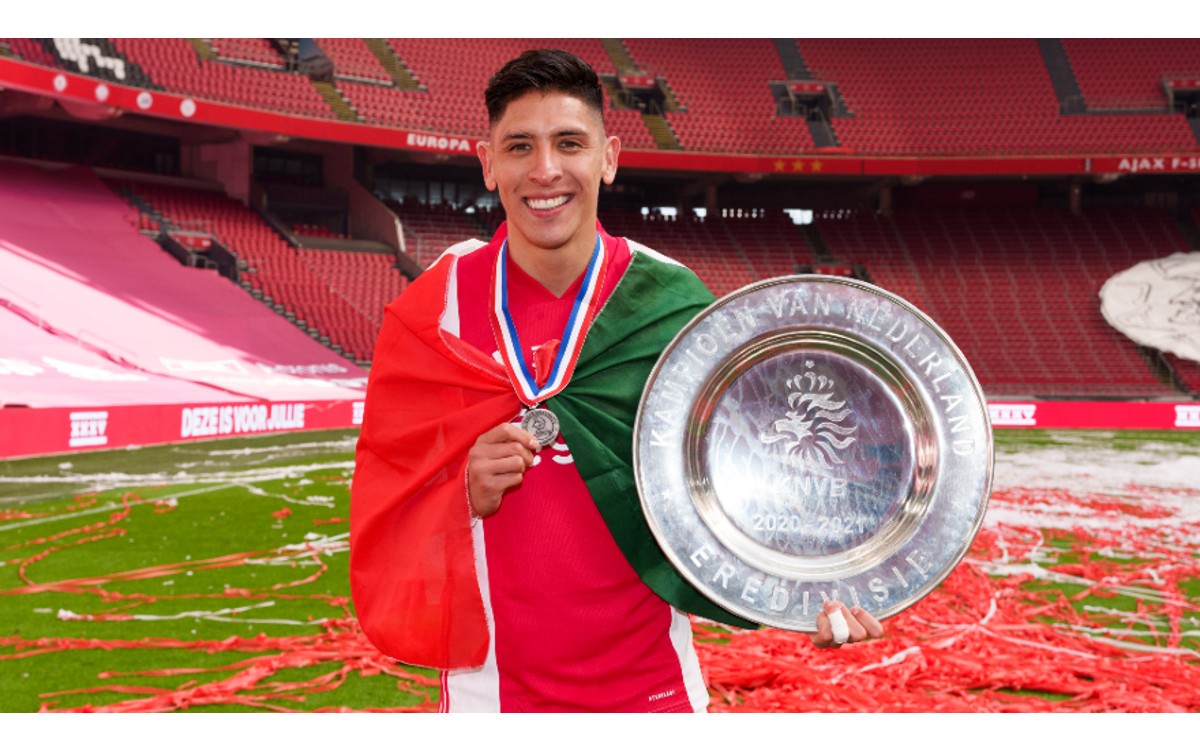 Edson Álvarez y Ajax celebran sus 100 encuentros juntos | Video