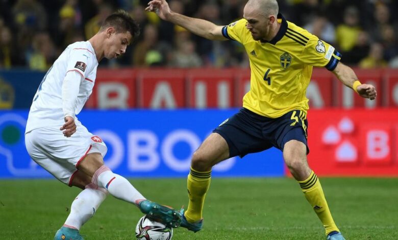 El Bayer Leverkusen ata al prometedor Adam Hlozek