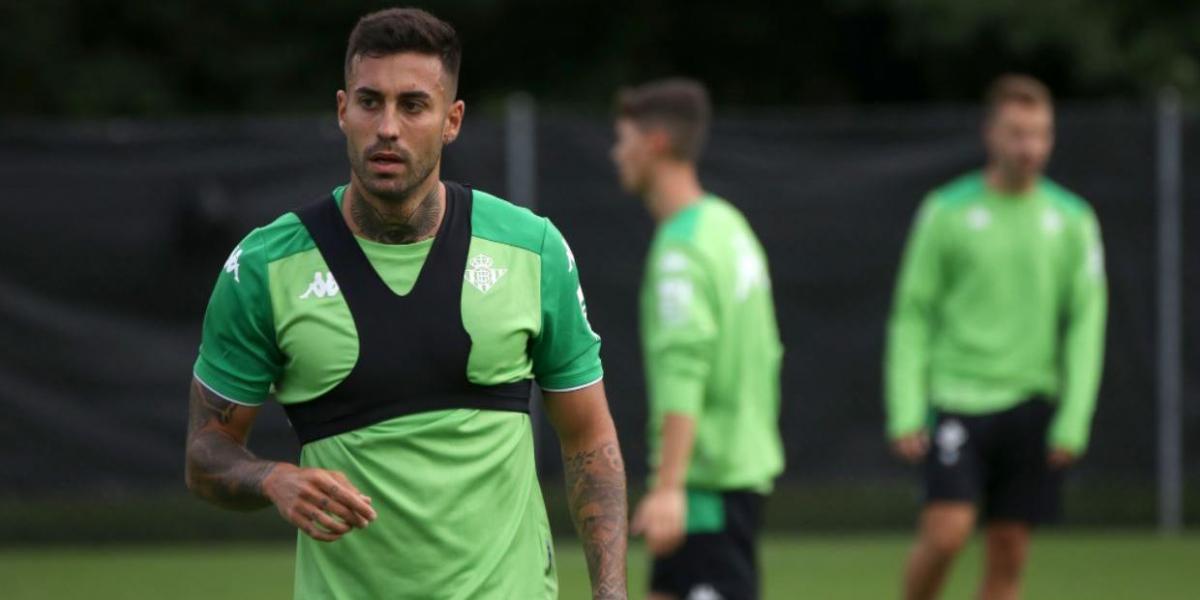 El Betis renueva a Camarasa tras dos años lesionado