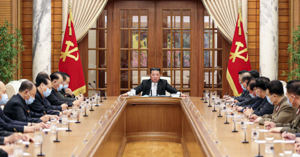 El COVID llegó a Corea del Norte y en pocos días se disparó de cero a casi 400.000 casos